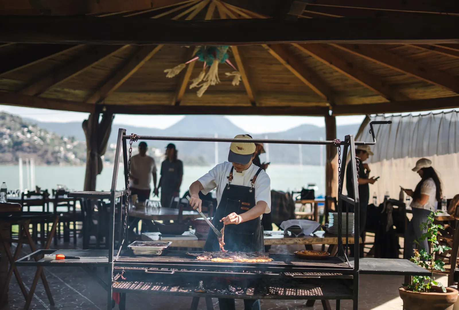 Parrillada frente al lago — 3